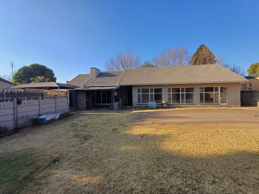 3 Bedroom Property for Sale in Flamwood North West
